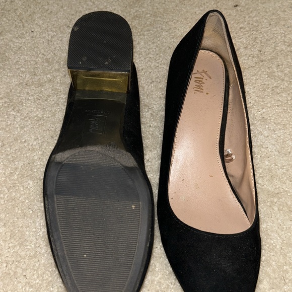 Fiona Black Heels with Gold Details - Picture 6 of 8